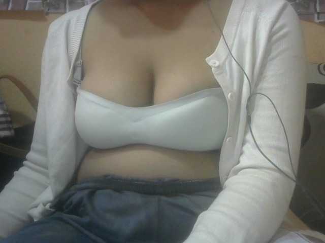 Janahhot live cam on BongaCams
