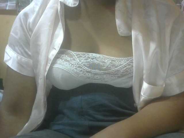 Janahhot live cam on BongaCams
