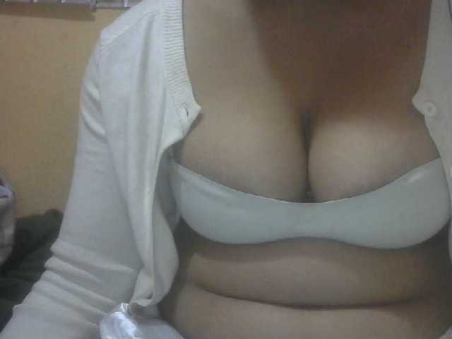 Janahhot live cam on BongaCams