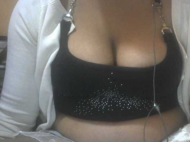 Janahhot live cam on BongaCams