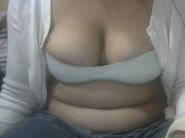 Janahhot live cam on BongaCams