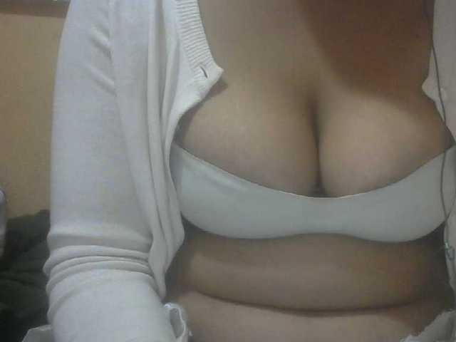 Janahhot live cam on BongaCams