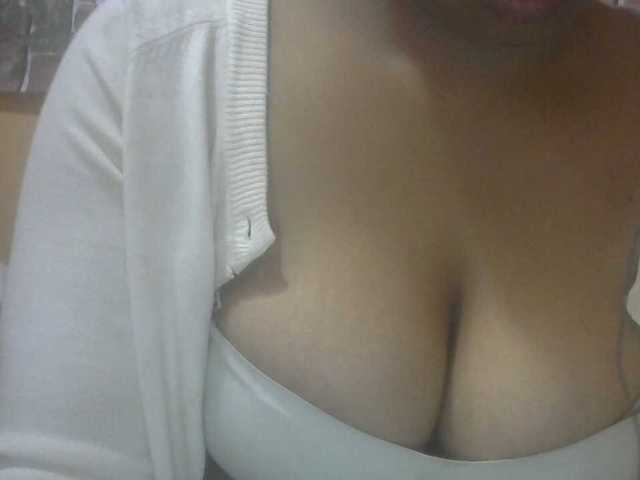 Janahhot live cam on BongaCams