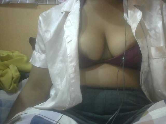 Janahhot live cam on BongaCams