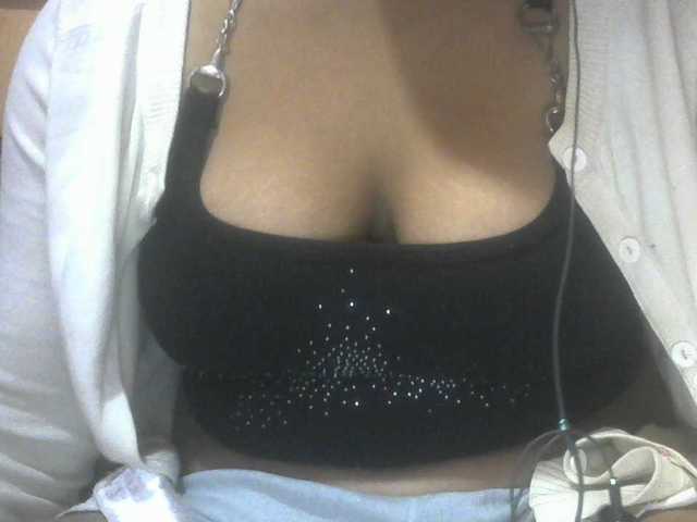 Janahhot live cam on BongaCams