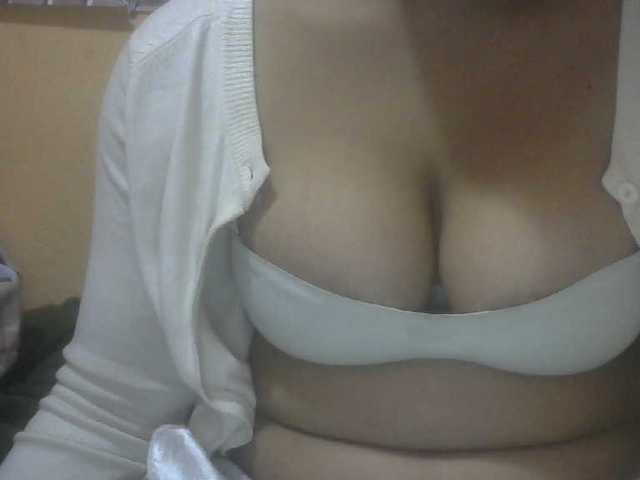 Janahhot live cam on BongaCams