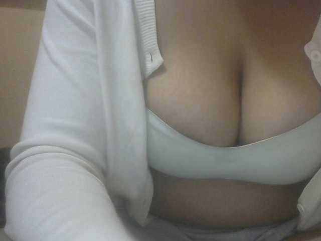 Janahhot live cam on BongaCams