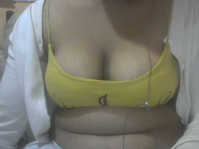 Janahhot live cam on BongaCams