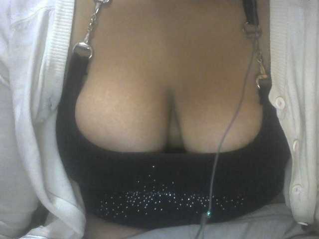 Janahhot live cam on BongaCams