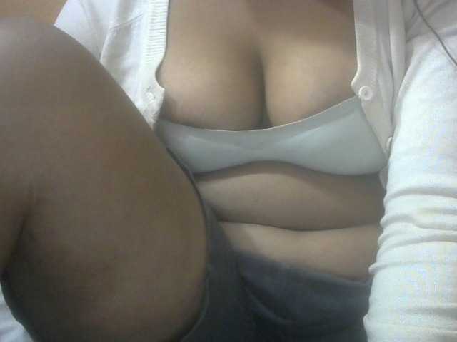 Janahhot live cam on BongaCams