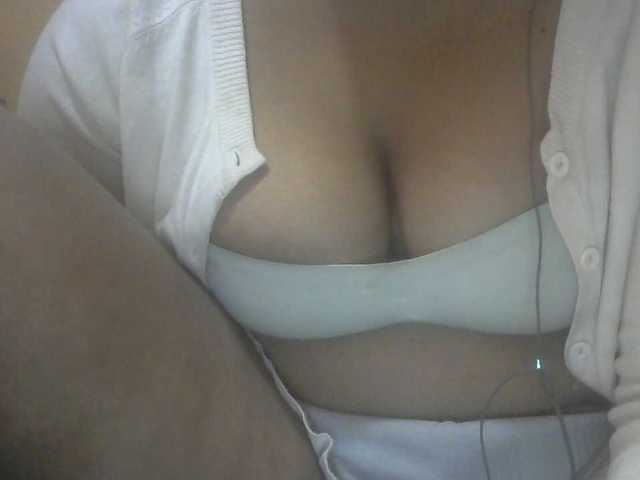Janahhot live cam on BongaCams