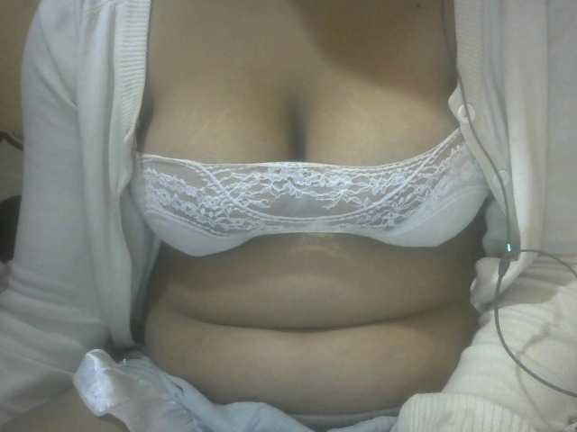 Janahhot live cam on BongaCams