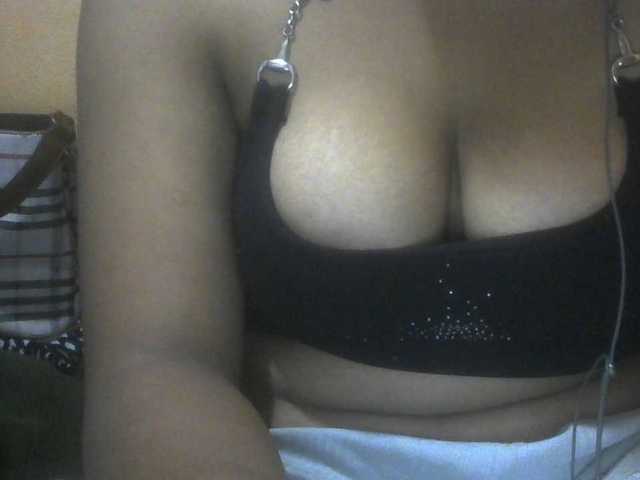 Janahhot live cam on BongaCams