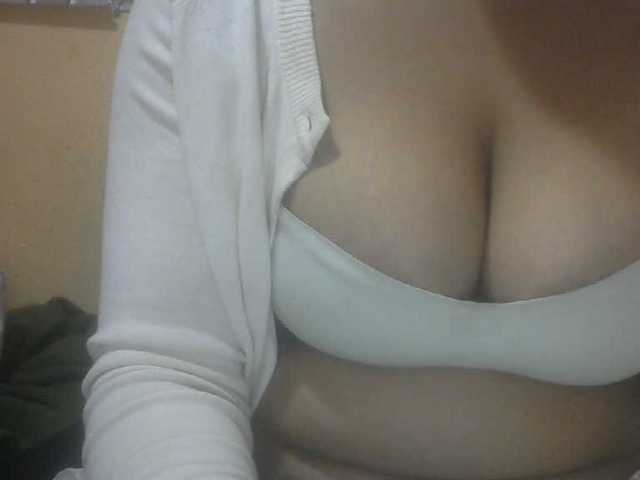 Janahhot live cam on BongaCams