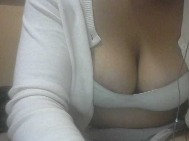 Janahhot live cam on BongaCams