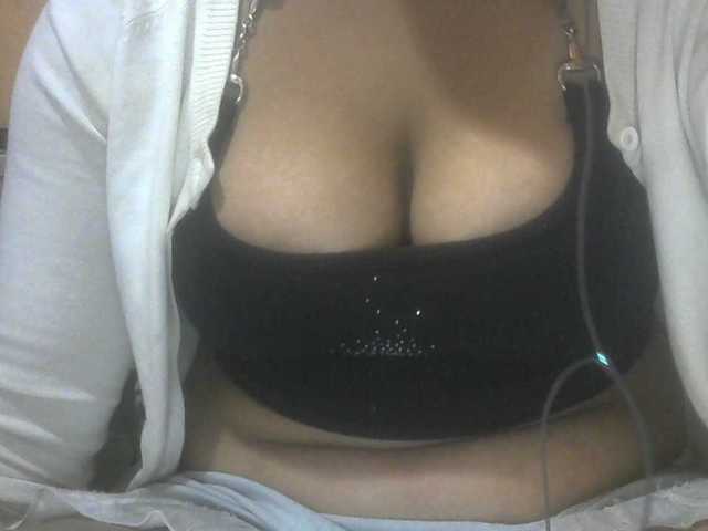 Janahhot live cam on BongaCams