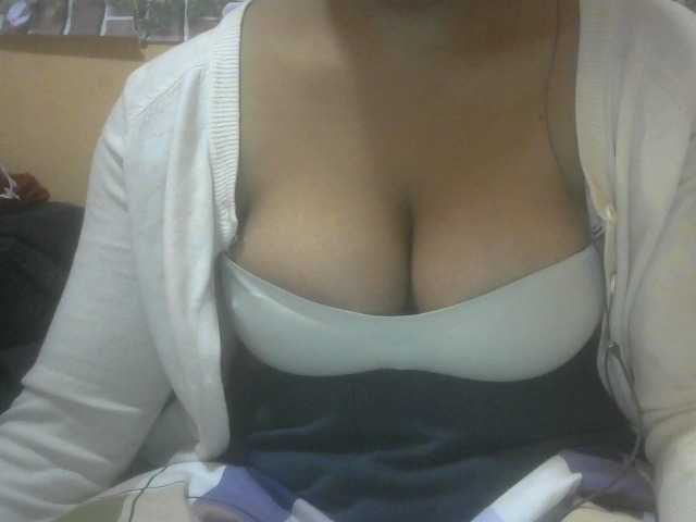 Janahhot live cam on BongaCams