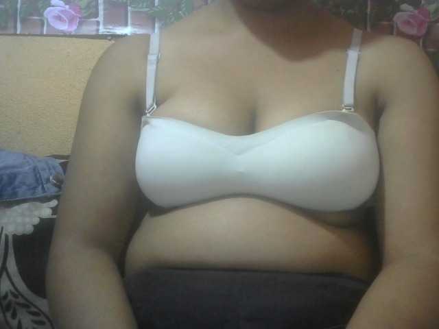Janahhot live cam on BongaCams