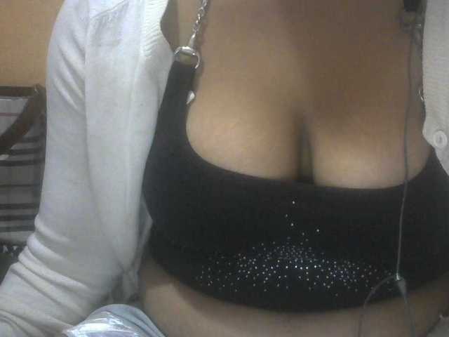 Janahhot live cam on BongaCams