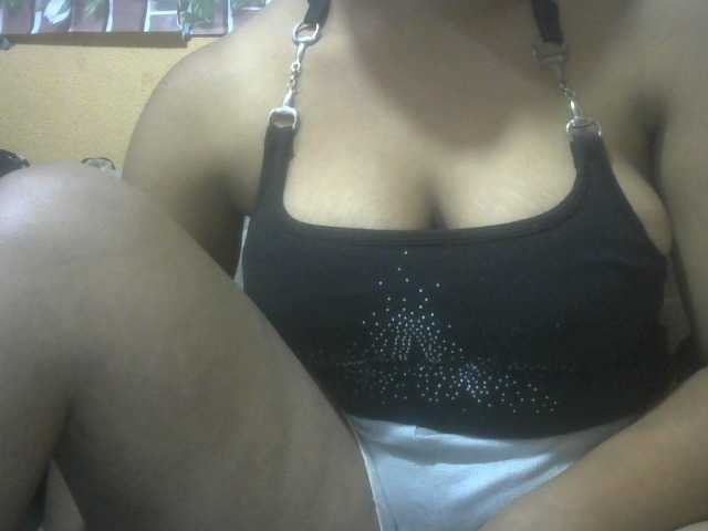 Janahhot live cam on BongaCams