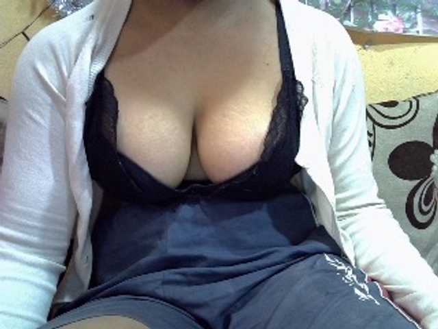 Janahhot live cam on BongaCams