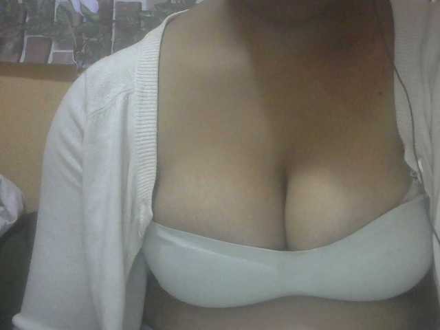 Janahhot live cam on BongaCams