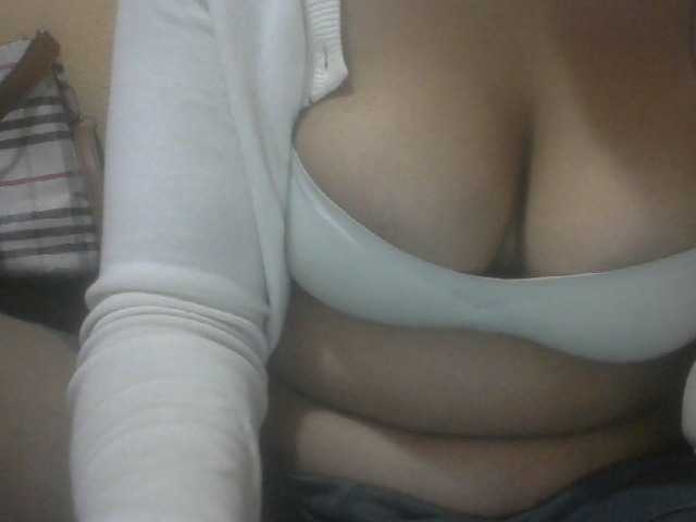 Janahhot live cam on BongaCams