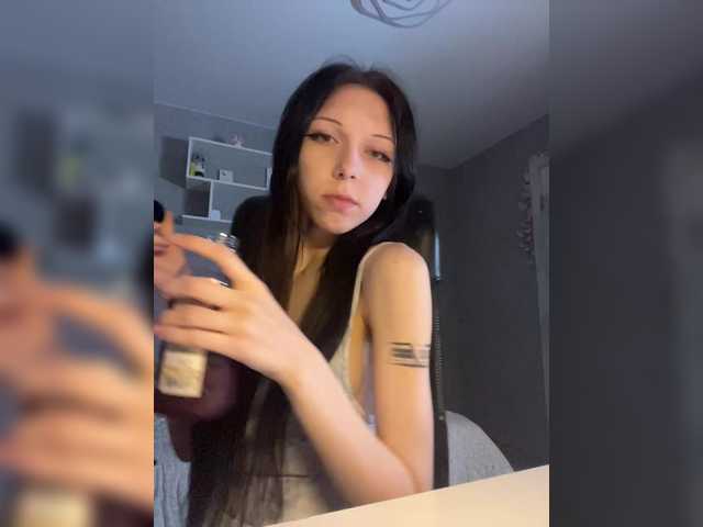 jikwow live cam on BongaCams