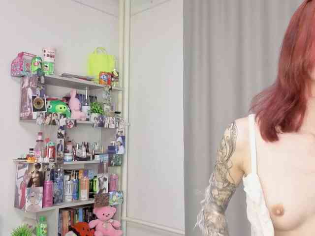 BabyGolly webcam