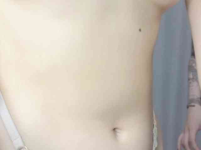 BabyGolly webcam