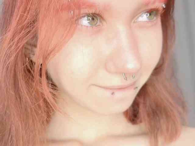 BabyGolly webcam