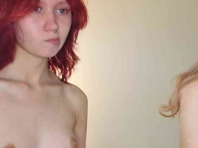 BabyGolly live couple cam on bongacams