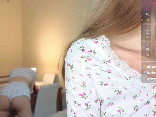 BabyGolly webcam
