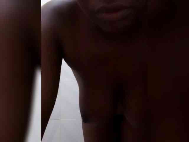 Model: stubbornchique-2030