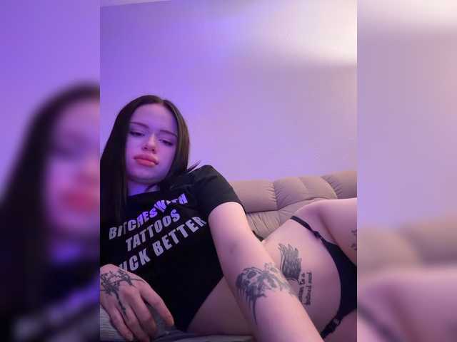 MiGja live cam on BongaCams