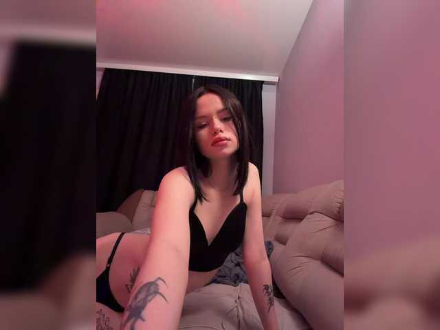 MiGja live cam on BongaCams