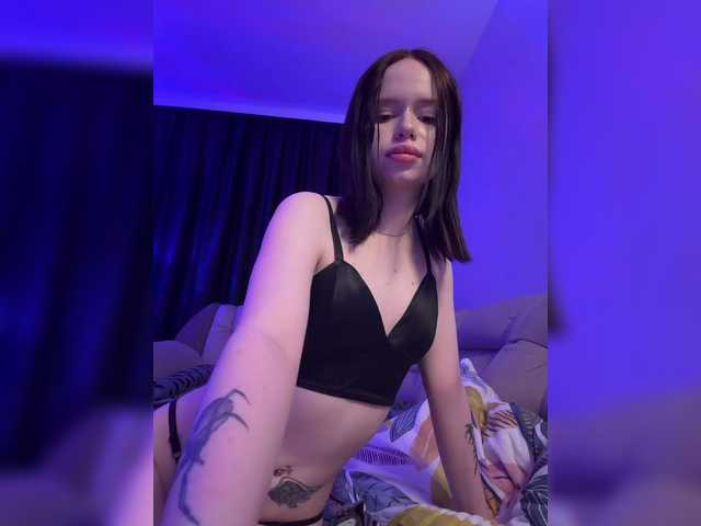 MiGja live cam on BongaCams