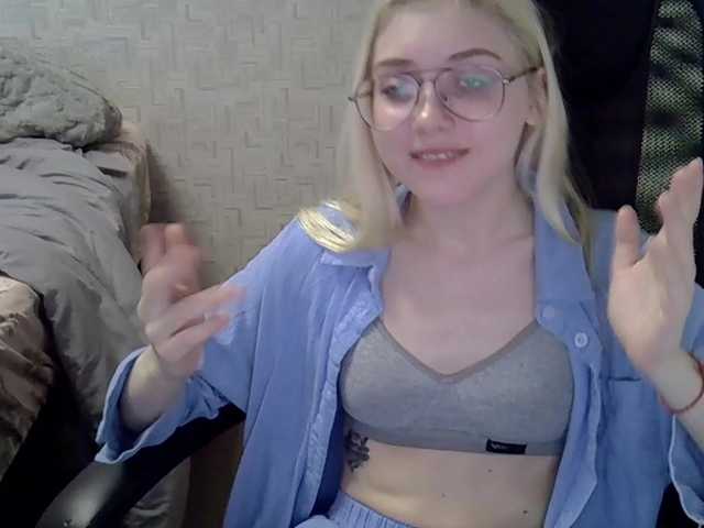 dream-lily live cam on BongaCams
