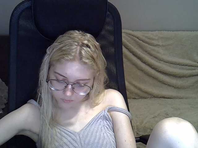 dream-lily live cam on BongaCams