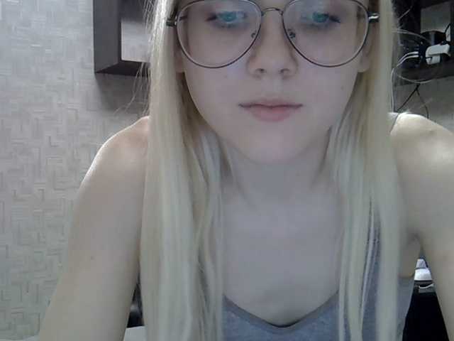 dream-lily live cam on BongaCams
