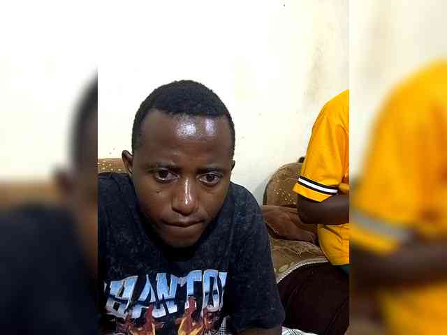 Melony2 webcam