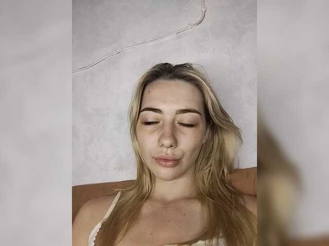 Mayaea-1 live cam on BongaCams
