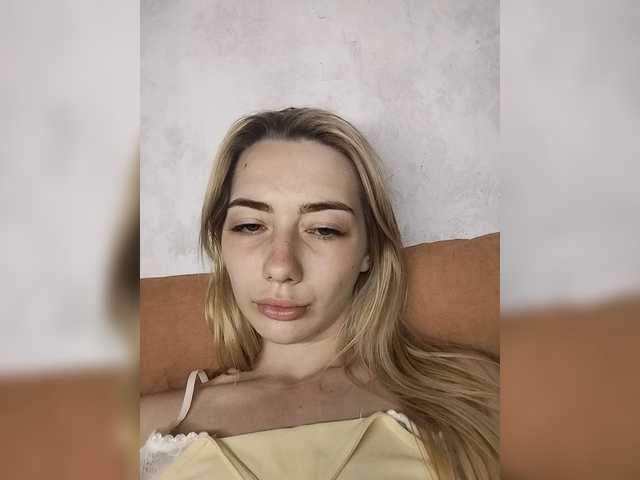 Mayaea-1 live webcam show
