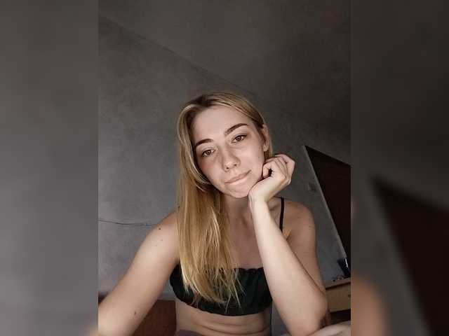Mayaea-1 live webcam show