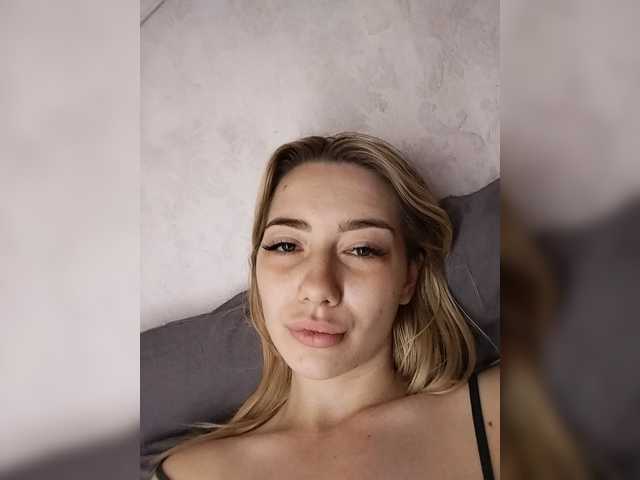 Mayaea-1 live webcam show