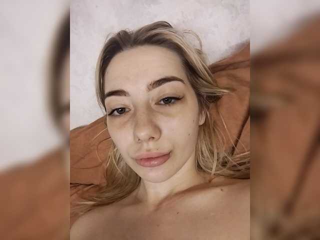 Mayaea-1 live webcam show