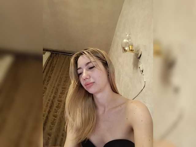 Mayaea-1 live cam on BongaCams