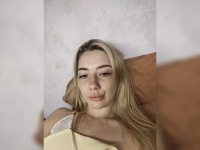 Mayaea-1 live cam on BongaCams