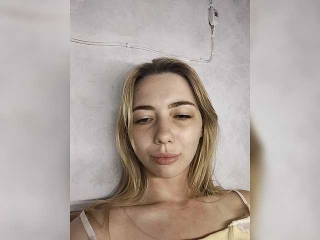 Mayaea-1 live webcam show