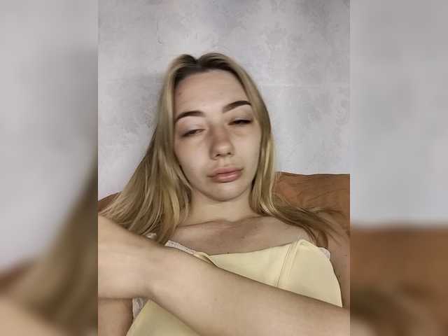 Mayaea-1 live webcam show